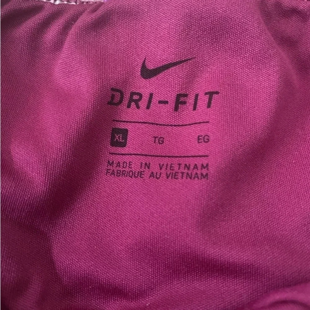 Nike Dri Fit Girls Youth Pink Size XL